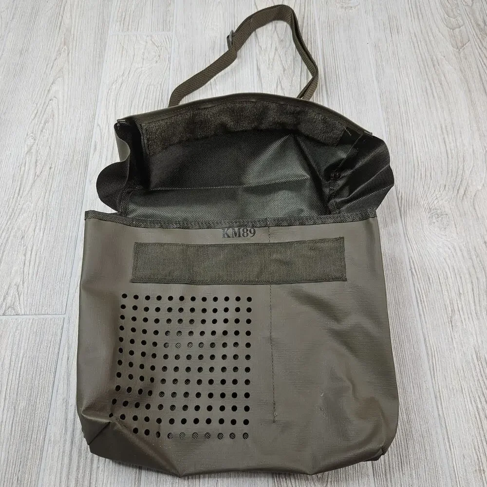 Vintage KM89 Military Gas Mask Bag Ventilated Satchel Shoulder‎ Strap EUC